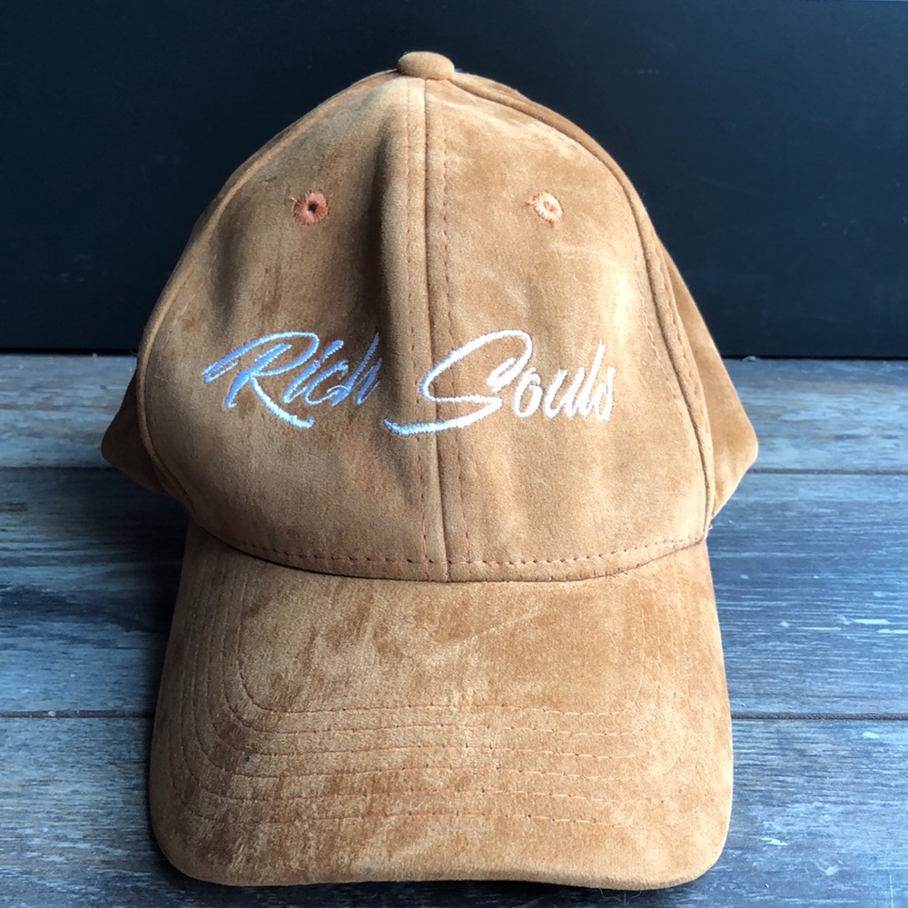 Rich souls suede cap